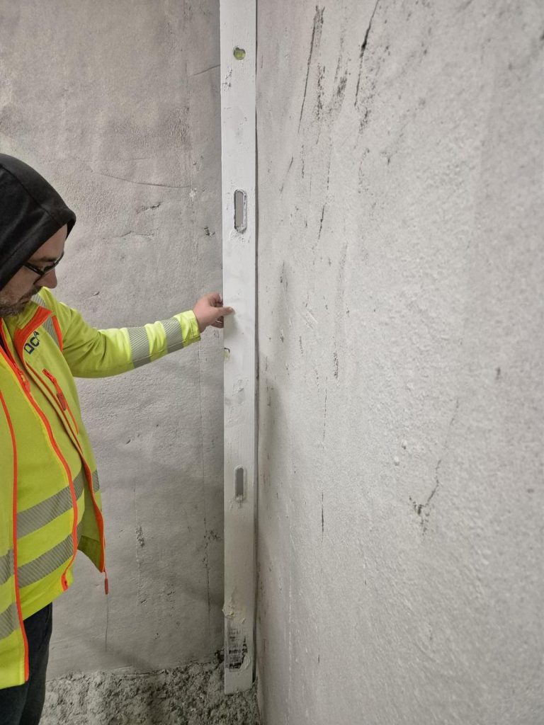 Tencuiala de asanare subsol CJ Sibiu 1